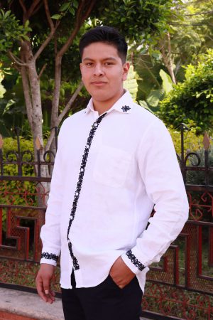 Camisa puntada antigua